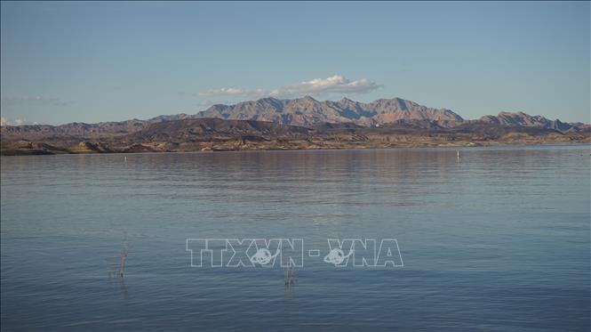 Hồ Mead - một trong những hồ chứa nước trên sông Colorado - tại bang Nevada, Mỹ. Ảnh: THX/TTXVN phát