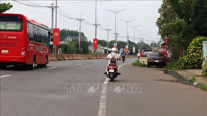 Trong khi tuyến đường đã được mở rộng ở hai đầu, phần giữa vẫn 