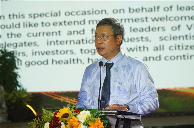 Ông Hồ Quang Bửu, Phó Chủ tịch UBND thành phố Đà Nẵng, Trưởng Ban Tổ chức Lễ hội phát biểu khai mạc Lễ hội. Ảnh: Quốc Dũng - TTXVN