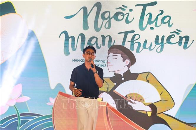 Bài quan họ Ngồi tựa mạn thuyền được làm mới theo phong cách trẻ trung sáng tạo. Ảnh: Khánh Hoà - TTXVN
