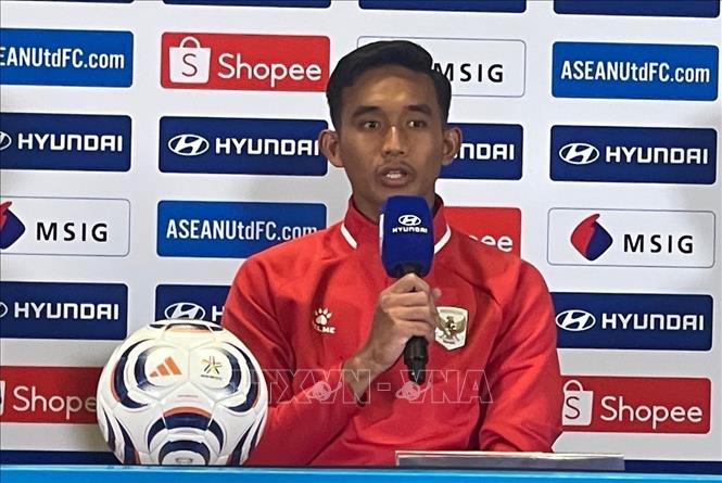 Đội trưởng đội tuyển Indonesia Rizky Ridho tại buổi họp báo trước trận đấu với đội tuyển với Việt Nam. Ảnh: Lê Minh Hưởng - PV TTXVN tại Indonesia