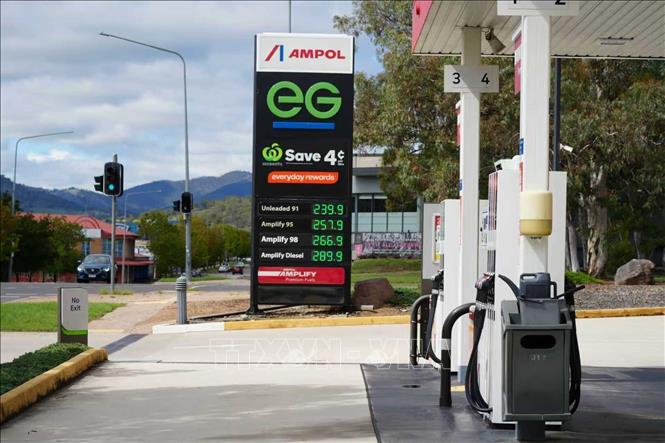 Một trạm xăng ở Canberra, Australia. Ảnh: THX/TTXVN phát