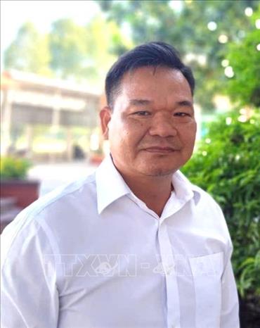 Ông Hồ Văn Tùng, Chủ tịch Ủy ban MTTQ xã Nhựt Tảo (Tây Ninh) đánh giá: Quy định số 207-QĐ/TW là cơ sở để siết chặt kỷ luật, phòng ngừa tham nhũng, tiêu cực; đồng thời, phát huy trách nhiệm nêu gương của cán bộ, đảng viên. Ảnh: Thanh Bình - TTXVN