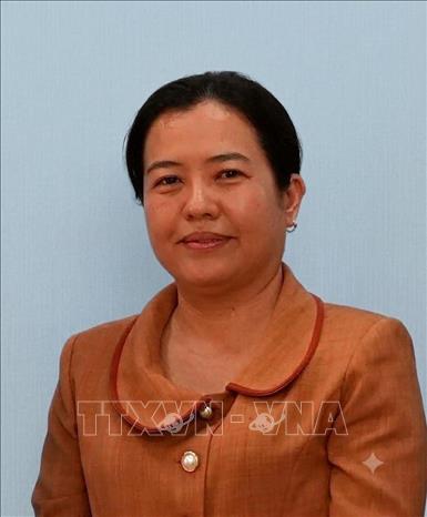 Bà Huỳnh Thị Thanh Bình, Trưởng ban Xây dựng Đảng kiêm Giám đốc Trung tâm Chính trị xã Bến Lức (Tây Ninh) cho rằng điểm mới nổi bật Quy định số 207-QĐ/TW là cụ thể hóa trách nhiệm của đảng viên trên không gian mạng, góp phần nâng cao ý thức nêu gương trong thời đại số. Ảnh: Thanh Bình - TTXVN