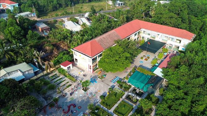 Trường Mầm non Vàng Anh và trường Mầm non Hướng Dương, xã Châu Thành (Tây Ninh) sẽ sáp nhập thành Trường Mầm non Hướng Dương. Ảnh: Giang Phương – TTXVN