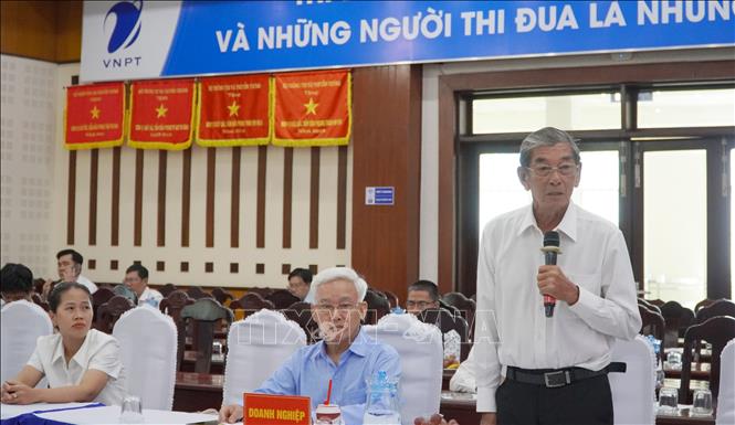Anh hùng Lao động Hồ Quang Cua, DNTN Hồ Quang Trí phát biểu. Ảnh: Văn Sĩ - TTXVN                                    