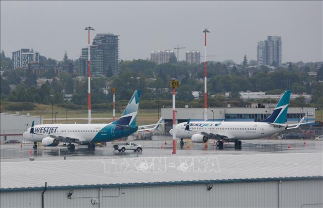 Máy bay của hãng hàng không Westjet tại sân bay quốc tế Vancouver ở Richmond, British Columbia, Canada, ngày 2/8/2026. Ảnh: THX/TTXVN phát