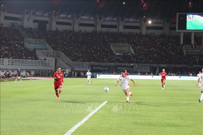 Với đấu pháp hợp lý và tinh thần thi đấu quyết liệt, đội tuyển Việt Nam đã giành chiến thắng thuyết phục 3 - 0. Ảnh: Minh Hưởng - P/v TTXVN tại Indonesia