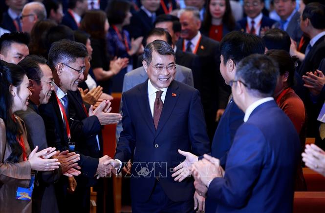 Thủ tướng Lê Minh Hưng đến dự Phiên toàn thể Hội nghị Ngoại giao lần thứ 33. Ảnh: Dương Giang – TTXVN 
