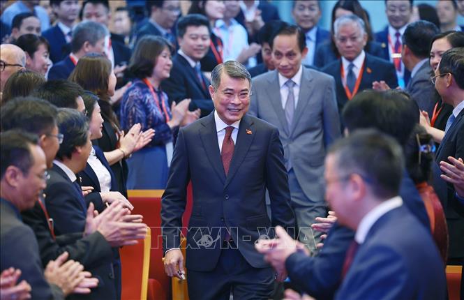 Thủ tướng Lê Minh Hưng đến dự Phiên toàn thể Hội nghị Ngoại giao lần thứ 33. Ảnh: Dương Giang – TTXVN 
