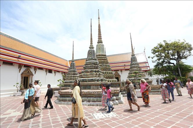 Khách du lịch tại thủ đô Bangkok, Thái Lan. Ảnh: THX/TTXVN phát