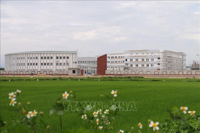 Dự án Trường THPT Đô Lương 1 có tổng mức đầu tư hơn 100 tỷ đồng, với 45 phòng học, dự kiến hoàn thành và đưa vào sử dụng với quy mô hiện đại, đồng bộ thiết bị dạy học, đáp ứng yêu cầu triển khai Chương trình giáo dục phổ thông 2018. Ảnh: Bích Huệ - TTXVN