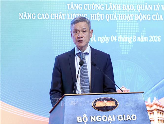Đại sứ Việt Nam tại Vương quốc Campuchia Nguyễn Minh Vũ phát biểu. Ảnh: An Đăng - TTXVN