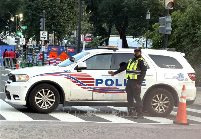 Cảnh sát làm nhiệm vụ tại thủ đô Washington D.C. Ảnh: Ngọc Quang – PV TTXVN tại Mỹ