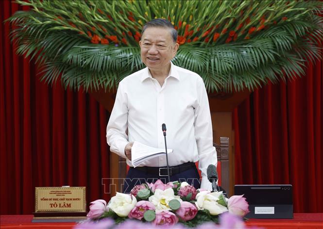 Tổng Bí thư, Chủ tịch nước Tô Lâm, Trưởng Ban Chỉ đạo Trung ương về tổng kết thực tiễn và nghiên cứu sửa đổi, bổ sung Điều lệ Đảng phát biểu chỉ đạo. Ảnh: Thống Nhất - TTXVN