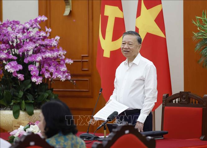 Tổng Bí thư, Chủ tịch nước Tô Lâm, Trưởng Ban Chỉ đạo Trung ương về tổng kết thực tiễn và nghiên cứu sửa đổi, bổ sung Điều lệ Đảng phát biểu chỉ đạo. Ảnh: Thống Nhất – TTXVN