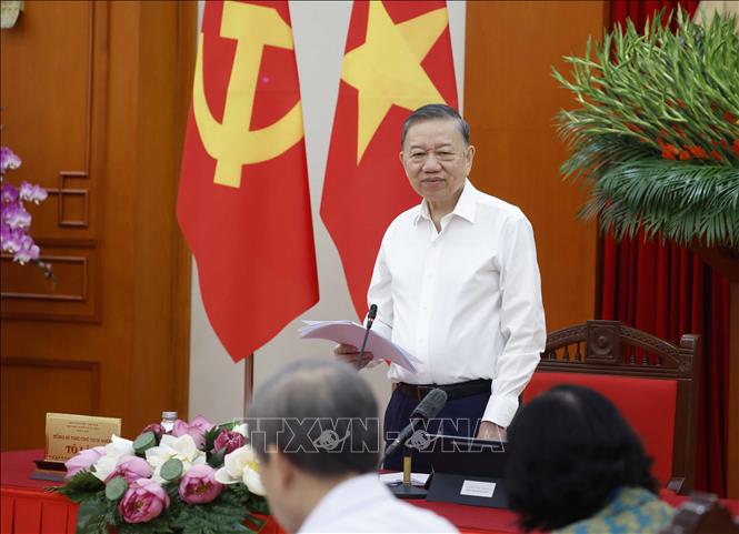 Tổng Bí thư, Chủ tịch nước Tô Lâm, Trưởng Ban Chỉ đạo Trung ương về tổng kết thực tiễn và nghiên cứu sửa đổi, bổ sung Điều lệ Đảng phát biểu chỉ đạo. Ảnh: Thống Nhất – TTXVN