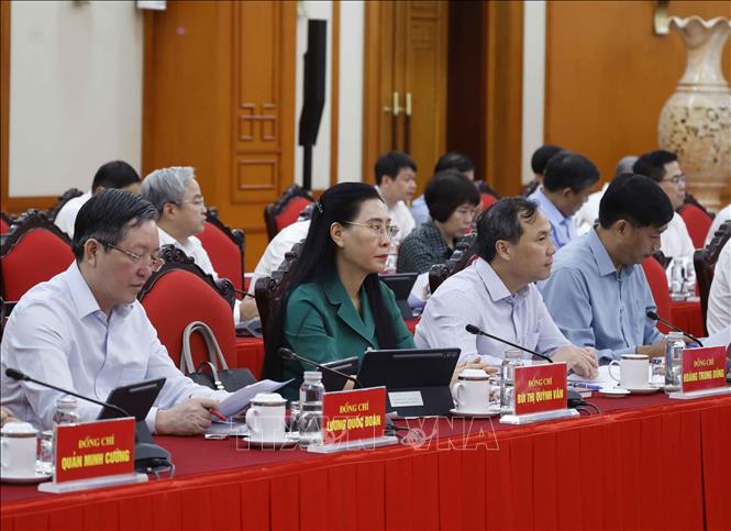 Các đại biểu tham dự Phiên họp thứ nhất Ban Chỉ đạo Trung ương về tổng kết thực tiễn và nghiên cứu sửa đổi, bổ sung Điều lệ Đảng. Ảnh: Thống Nhất - TTXVN