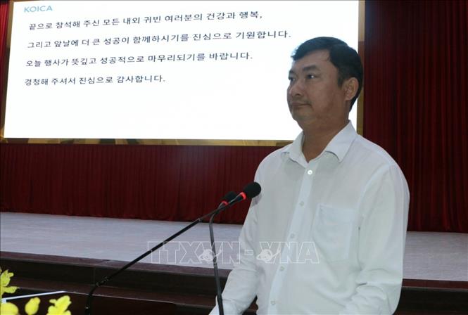 Ông Võ Xuân Tân, Chủ tịch Ủy ban Nhân dân xã Vĩnh Viễn phát biểu. Ảnh: Duy Khương - TTXVN
