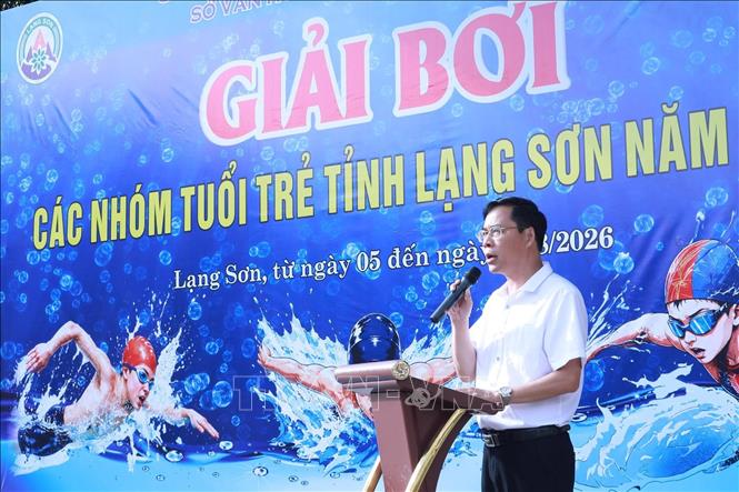 Ông Dương Minh Tuệ, Phó Giám đốc Sở Văn hóa, Thể thao và Du lịch tỉnh Lạng Sơn, Phó Trưởng ban Thường trực Ban Tổ chức phát biểu khai mạc Giải. Ảnh: Anh Tuấn – TTXVN