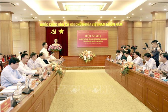 Quang cảnh buổi làm việc giữa lãnh đạo tỉnh Phú Thọ và tỉnh Thái Nguyên về chủ trương phối hợp nghiên cứu, chuẩn bị đầu tư Dự án. Ảnh: Hoàng Hùng - TTXVN