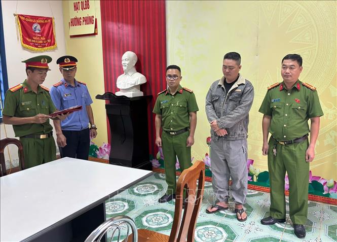 Cơ quan Cảnh sát điều tra đã ra Quyết định khởi tố vụ án hình sự “Vận chuyển trái phép hàng hóa qua biên giới