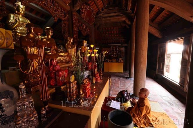 Không chỉ có Vịnh Hạ Long, di sản, kỳ quan thiên nhiên thế giới, khu di tích danh thắng Yên Tử nổi tiếng, mỗi năm thu hút hàng triệu khách đến tham quan. Trong ảnh: Quần thể di tích Am - Chùa Ngọa Vân nằm trên núi cao “Bảo Đài sơn” ở phía Tây dãy núi Yên Tử - cánh cung Đông Triều, nay thuộc thôn Tây Sơn, xã Bình Khê, thị xã Đông Triều (2024). Ảnh: Minh Đức - TTXVN 