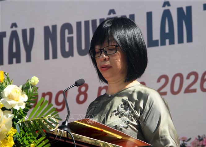 Bà Nguyễn Thị Thanh Lịch, Phó Chủ tịch UBND tỉnh Gia Lai, phát biểu tại lễ khai mạc. Ảnh: Trịnh Bang Nhiệm - TTXVN 