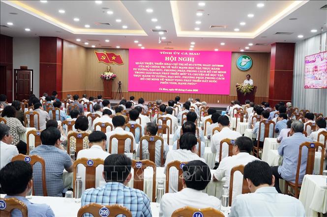 Hơn 22.000 cán bộ Đảng viên tỉnh Cà Mau học tập quán triệt Chỉ thị 07 của Bộ Chính trị. Ảnh: Trung Hiếu - TTXVN