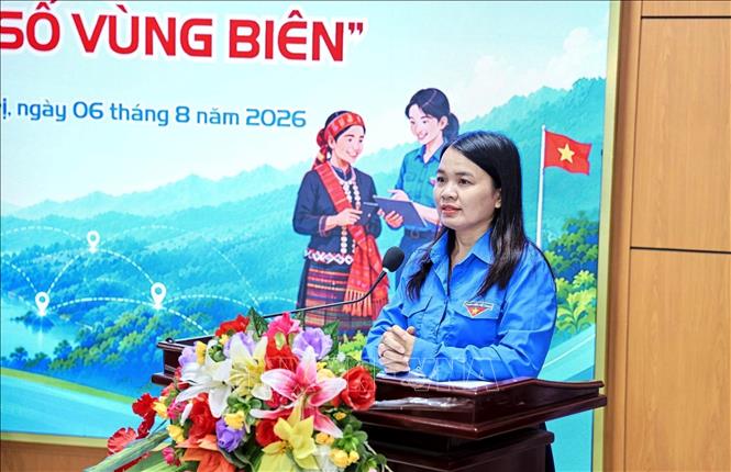 Bí thư Tỉnh đoàn Quảng Trị Trần Thị Thu phát biểu tại buổi lễ. Ảnh: TTXVN phát