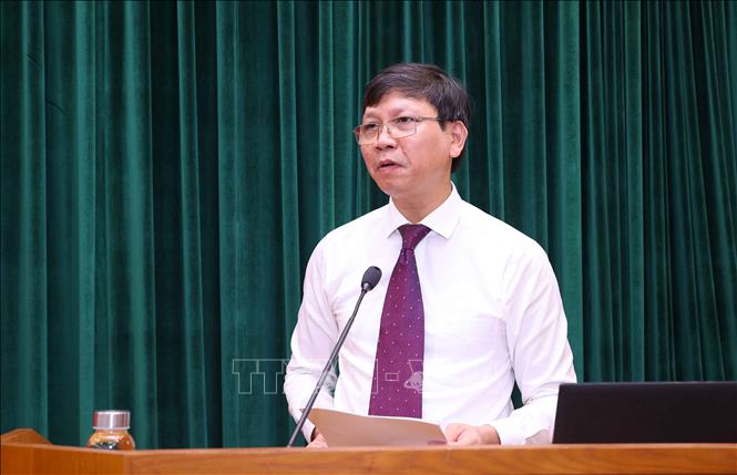 PGS.TS Lý Việt Quang, Viện trưởng Viện Hồ Chí Minh và các lãnh tụ của Đảng phát biểu khai mạc và đề dẫn hội thảo. Ảnh: Văn Điệp – TTXVN