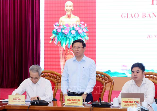 Đồng chí Trần Thanh Lâm, Uỷ viên Trung ương Đảng, Phó Trưởng Ban Tuyên giáo Trung ương phát biểu chỉ đạo hội nghị. Ảnh: Phương Hoa - TTXVN