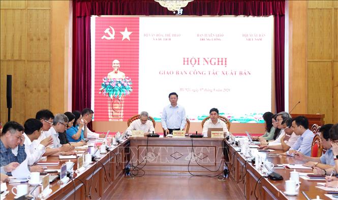 Đồng chí Trần Thanh Lâm, Uỷ viên Trung ương Đảng, Phó Trưởng Ban Tuyên giáo Trung ương phát biểu chỉ đạo hội nghị. Ảnh: Phương Hoa - TTXVN