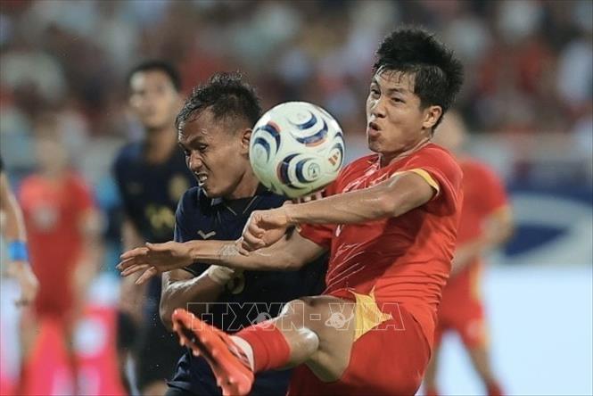 Nỗ lực của Văn Vĩ. Ảnh: Minh Quyết - TTXVN