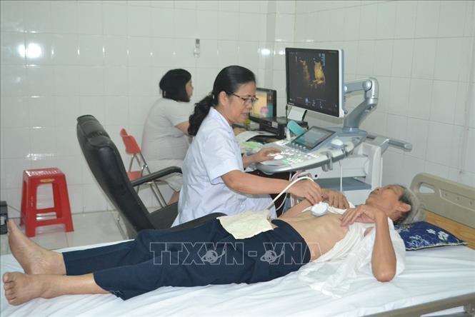 Hội Nạn nhân chất độc da cam/dioxin tỉnh Nam Định phối hợp với các bệnh viện, phòng khám trong và ngoài tỉnh tổ chức khám bệnh cho nạn nhân chất độc da cam/dioxin (2019). Ảnh: Nguyễn Lành - TTXVN