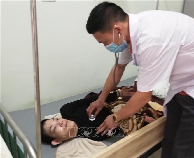 Khám, chữa bệnh cho nạn nhân chất độc da cam/dioxin tại Trung tâm Chăm sóc nuôi dưỡng và Điều trị nạn nhân bị nhiễm chất độc da cam/dioxin Hà Nội. Ảnh: TTXVN phát