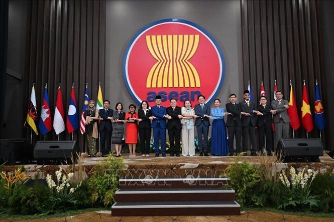 Các đại biểu quan chức tại lễ kỷ niệm. Ảnh: Đỗ Quyên – PV TTXVN tại Indonesia