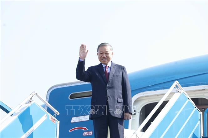Lễ tiễn Tổng Bí thư, Chủ tịch nước Tô Lâm tại sân bay quốc tế Nội Bài. Ảnh: Thống Nhất – TTXVN