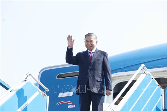 Lễ tiễn Tổng Bí thư, Chủ tịch nước Tô Lâm tại sân bay quốc tế Nội Bài. Ảnh: Thống Nhất – TTXVN
