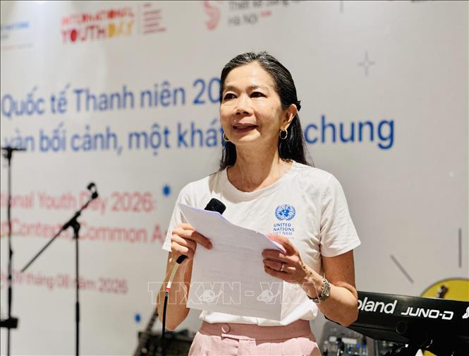 UN Resident Coordinator in Vietnam Pauline Tamesis speaks at the event. VNA Photo: Việt Đức