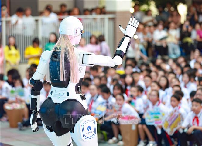 Robot AI hình người 