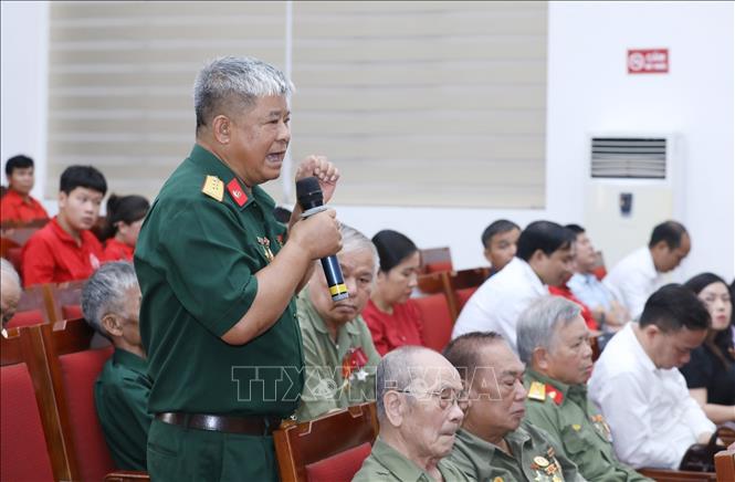Nạn nhân chất độc da cam Vũ Văn Xuân, phường Đông Kinh, tỉnh Lạng Sơn chia sẻ tại Chương trình. Ảnh: Anh Tuấn – TTXVN