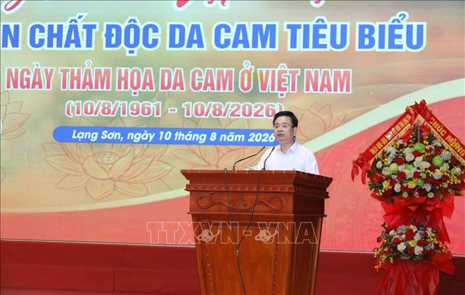 Chủ tịch Hội Chữ thập đỏ tỉnh Lạng Sơn Vũ Đức Thiện phát biểu khai mạc Chương trình. Ảnh: Anh Tuấn – TTXVN