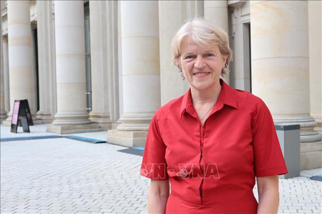 Bà Dorothee Wenner, Giám tuyển Liên hoan phim. Ảnh: Thu Hằng - PV TTXVN tại Đức
