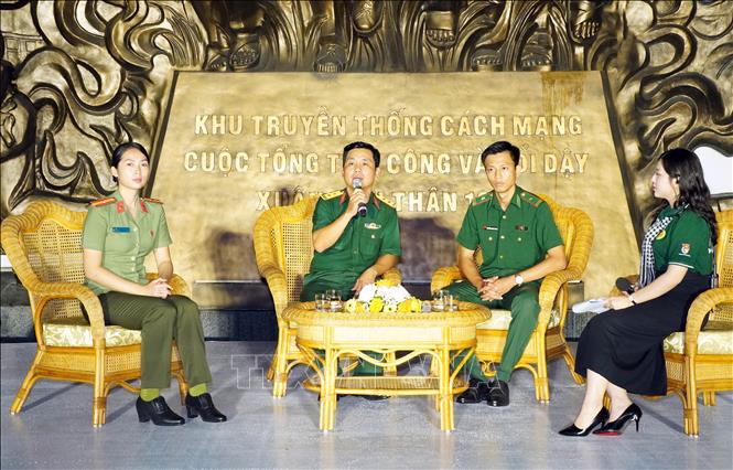 Chương trình giao lưu chia sẻ truyền lửa 