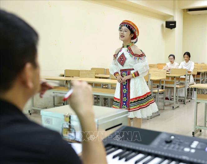 Thí sinh dự thi năng khiếu Trường Đại học Sư phạm Hà Nội. Ảnh: Thanh Tùng – TTXVN