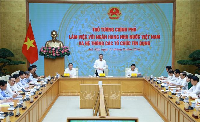 Thủ tướng Lê Minh Hưng làm việc với Ngân hàng Nhà nước Việt Nam và các hệ thống tín dụng. Ảnh: Dương Giang – TTXVN 
