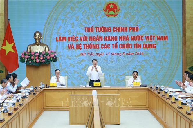 Thủ tướng Lê Minh Hưng làm việc với Ngân hàng Nhà nước Việt Nam và các hệ thống tín dụng. Ảnh: Dương Giang – TTXVN 
