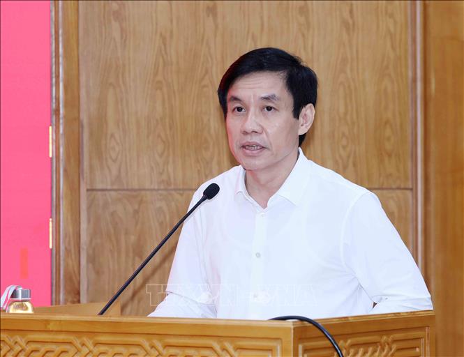 Đồng chí Nguyễn Quang Trường, Phó Bí thư Đảng uỷ các cơ quan Đảng Trung ương quán triệt, triển khai Quy định số 207-QĐ/TW và Nghị quyết số 22-NQ/TW. Ảnh: Phương Hoa - TTXVN