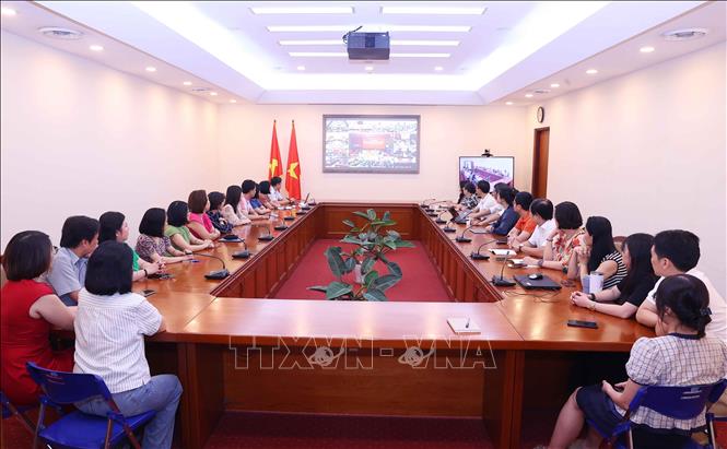 Đảng viên thuộc Đảng bộ Thông tấn xã Việt Nam tham dự Hội nghị trực tuyến tại điểm cầu trụ sở Thông tấn quốc gia (số 5 Lý Thường Kiệt, Hà Nội). Ảnh: Văn Điệp – TTXVN